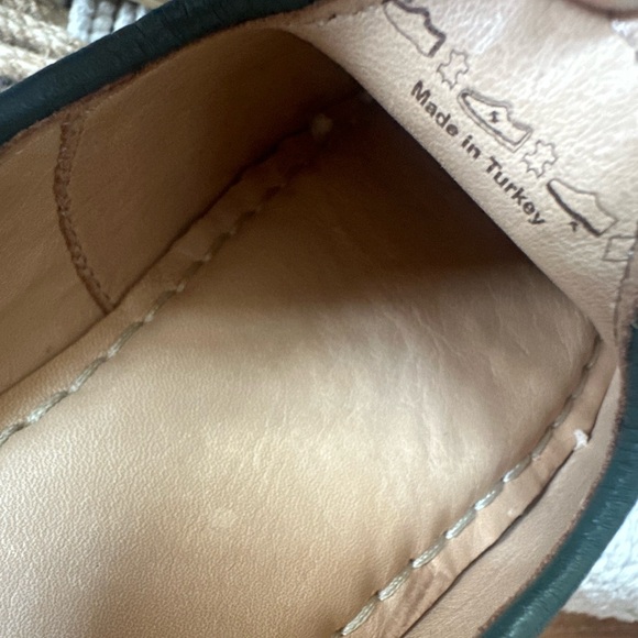 Charix Hunter Green Classic Women's Leather Loafers - Picture 10 of 10